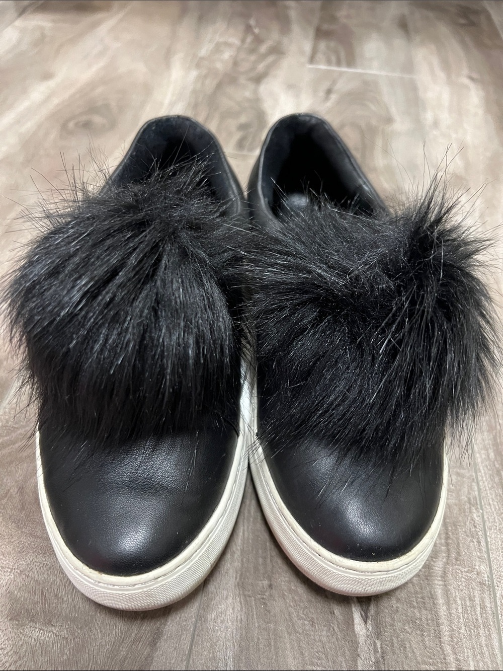 🔥🔥J/SLIDES Black Aurora Faux Fur Pom Pom BLACK slip on sneakers